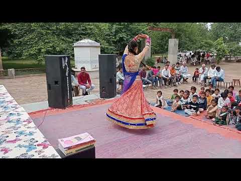 naina ra lobhi pavna new rajasthani folk dance by school girl