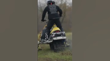 Anton Smirnov snowmobile backflip