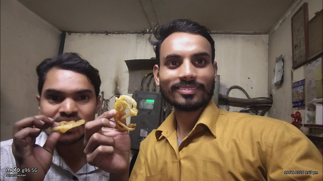 😛 आज मम्मी ने बोला मैं खाऊंगी 😋जलेबी मैं और सूरज निकल liye जलेबी लेने के लिए | Berojgaarwithaman 