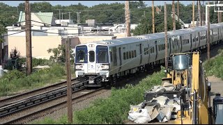 LIRR - Mineola - Between Two Stations