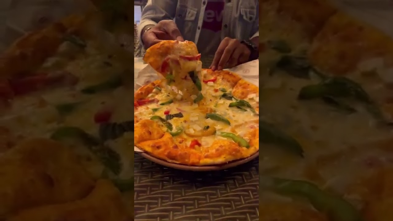 Signature Cafe, Majnu ka tila delhi 