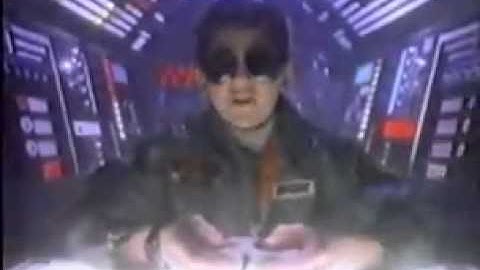 NES Max Controller (Nintendo NES) - Retro Video Game Commercial / Ad