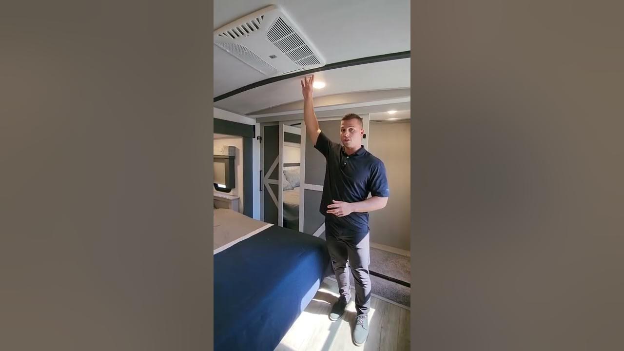 Wildwood Heritage Glen Fifth Wheels Front Bedroom & Washer Dryer Prep