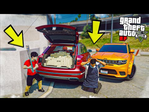 ورع مشرد يقبض على حرامي المطعم ويعطونه هدية