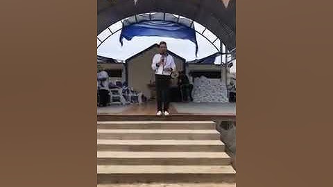 LM Nguyễn Sang và đoàn THVNN phát quà cho người nghèo tại nhà thờ Trung Bình - Sóc Trăng