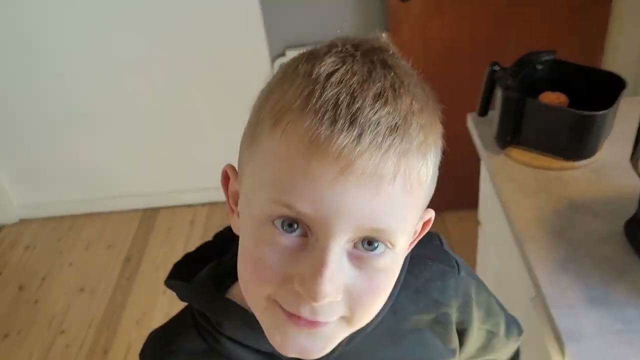 Chris tester fiskenuggets med mozzarella og jalapenjos fra Rahbek lavet i airfryer. 