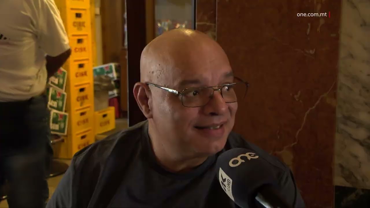 IL-ĦAMRUNIŻI KBURIN LI KITBU L-ISTORJA