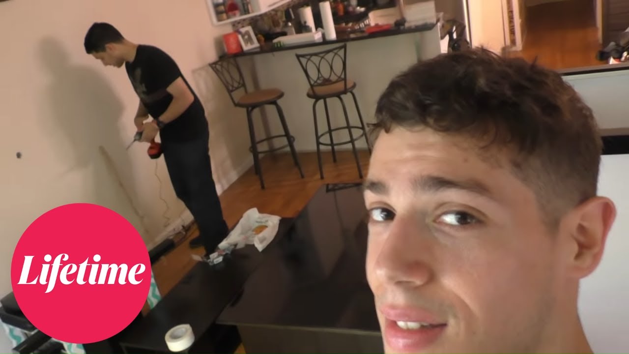 Married Life: Jason and Cortney: Fixing Up the Place | Lifetime