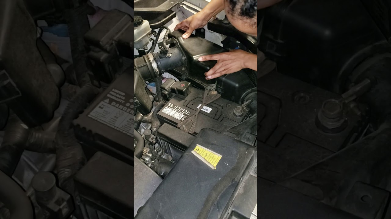 Air filter replacement (2006 Nissan Murano - YouTube