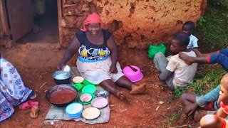 African Village Life\/\/Cooking The Most Delicious Traditional African Food for Dinner 🥳❤️