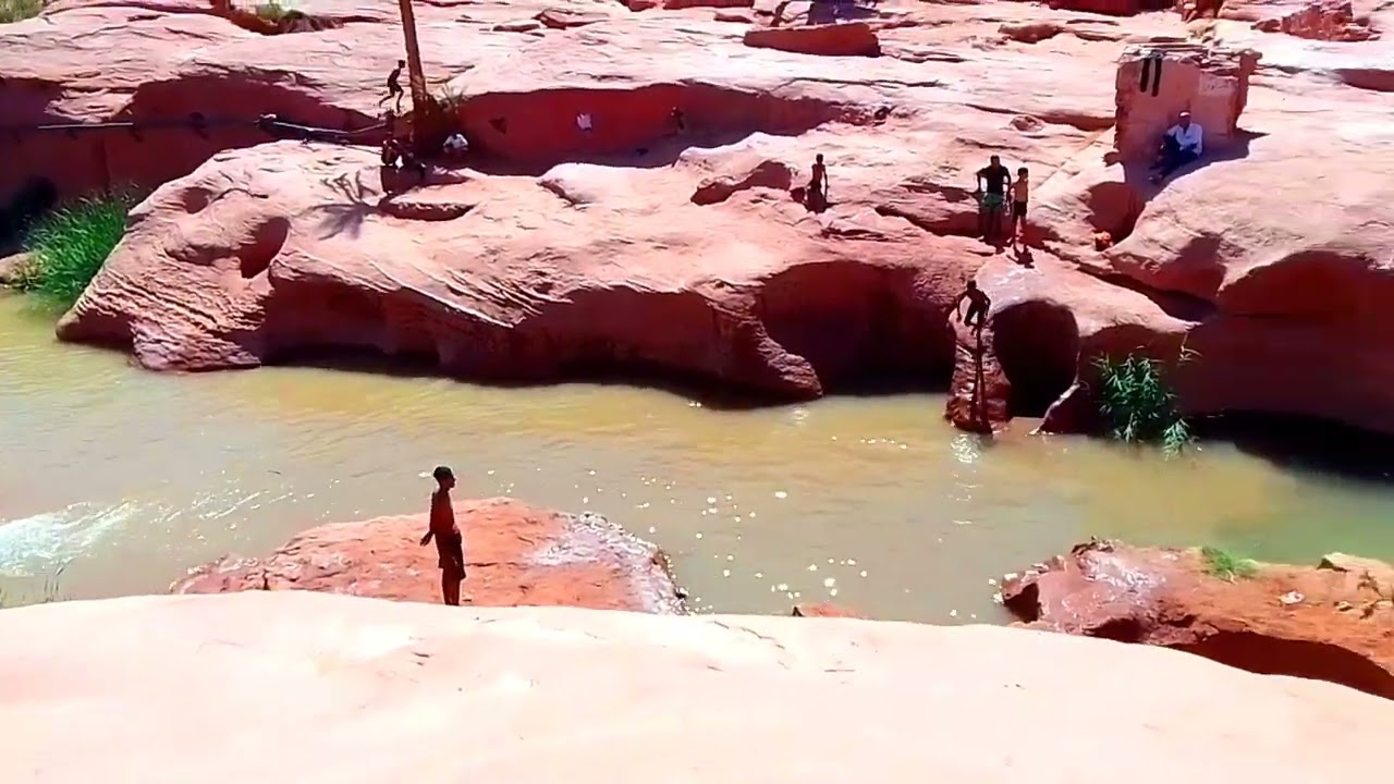 استراحة في واحة تيوت ولاية النعامة & rest in oasis of tiout city