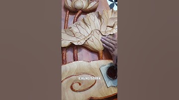 Tranh gỗ Bùi Gia - Quá trình dát vàng và treo 7 bức tranh hoa sen khổng lồ