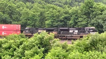 NS East Down Horseshoe Curve With Containers July 10 2009