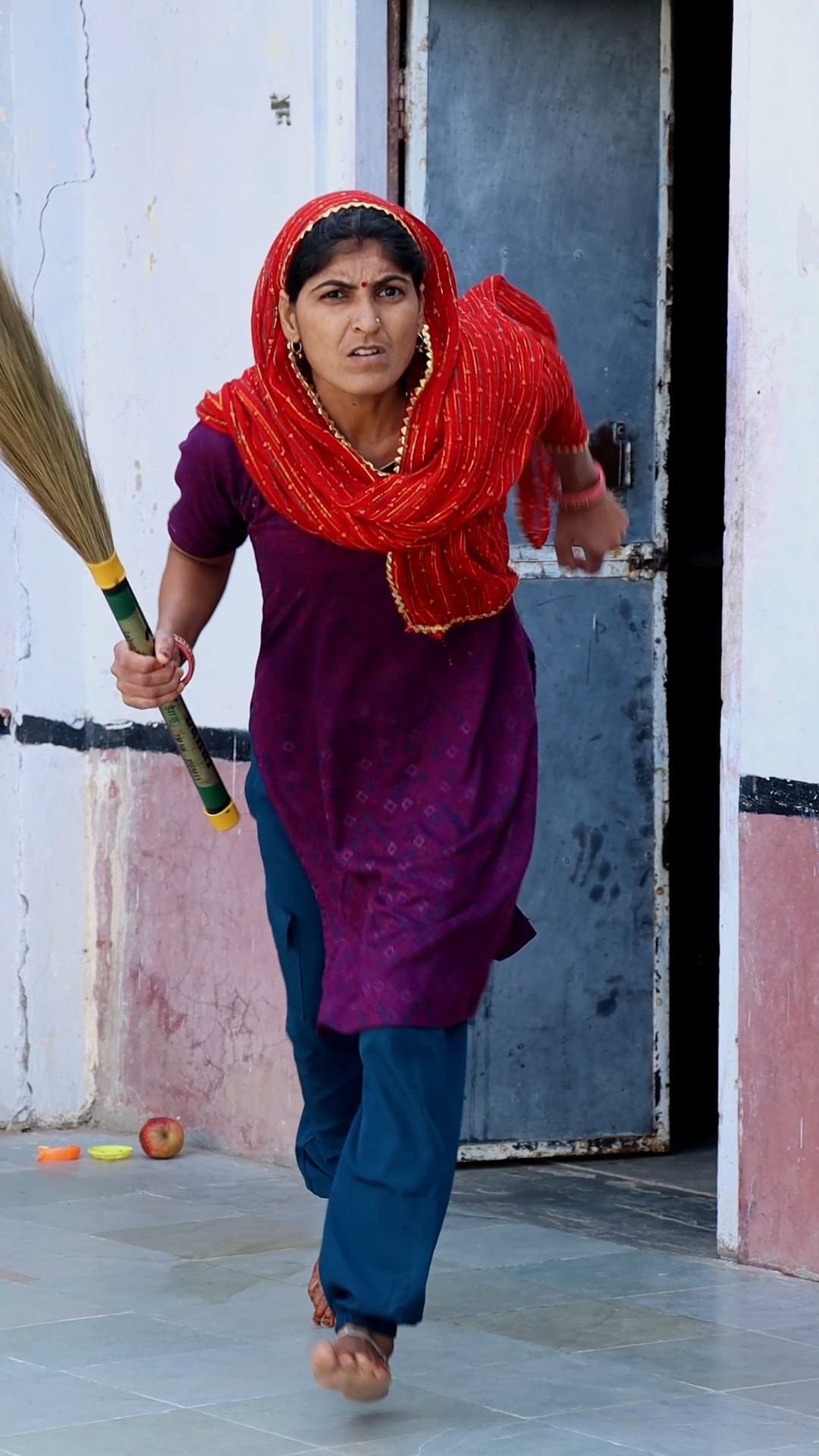 Mansi fass gayi ?? maa ka Gussa wait for end #funny #shorts #maa #trending