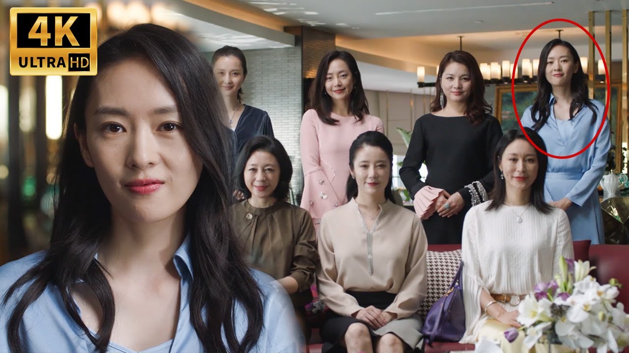 Бедная девушка потратила состояние на сумки и успешно вошла в круг светских дам.