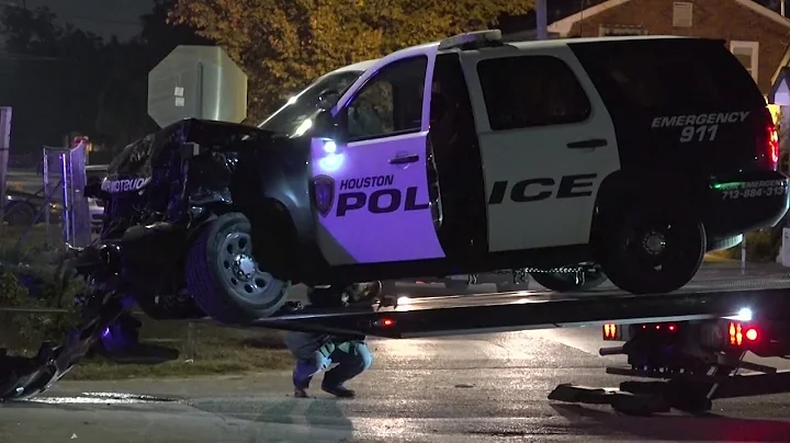 HPD officer injured in crash trying to catch ATM theft suspect