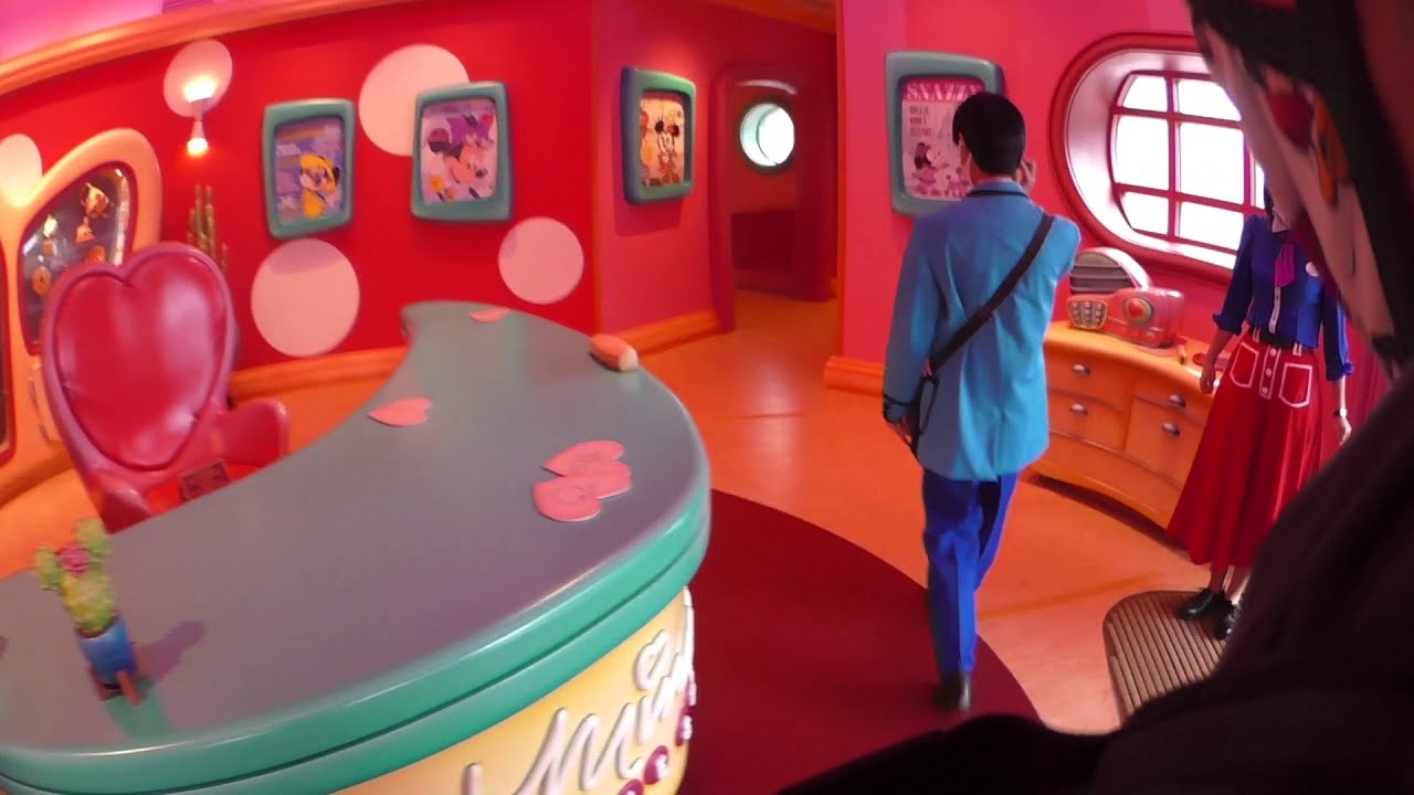 念願のミニーちゃんとのグリーティング♪ミニーのスタイルスタジオへ!!