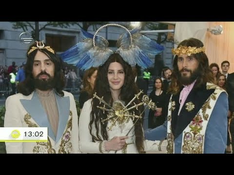 \"მოდის ოსკარის\" ღონისძიებაზე ვარსკვლავები რელიგიურ თემაზე შექმნილი სამოსით მივიდნენ