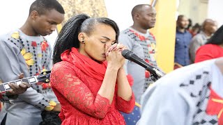 ATAFANYA NJIA - APOSTLE WORSHIP