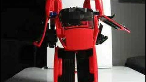 Transformers Alternators: Optimus Prime