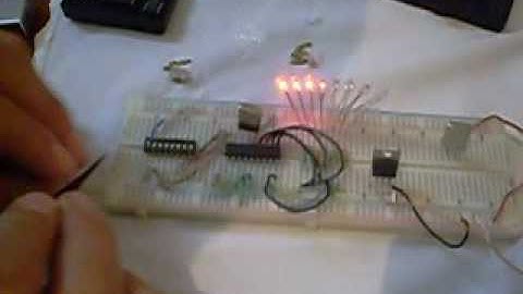 PIC16F84A SECUENCIA DE LEDS