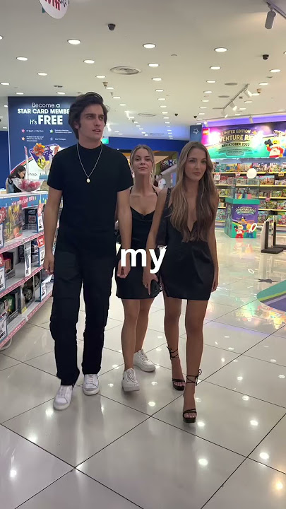 I Found The Last Toys R Us In The World..