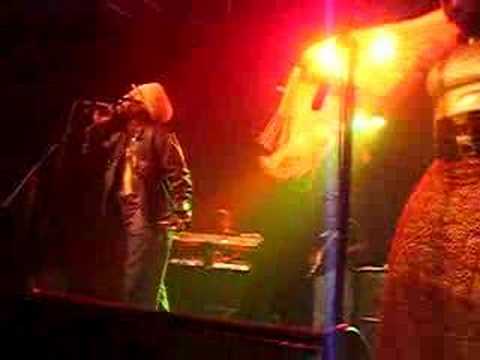 Black Uhuru / HAPPINESS - Live 19/11/2007 (Toulouse)