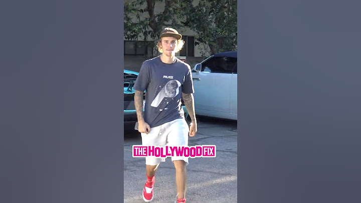 Justin Bieber Makes Paparazzi Clean His Car After Getting Roasted At Voda Spa In West Hollywood, CA