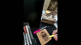 Pintando coasters! Te muestro como me gusta pintar el corcho. ❤️ #laserart #coasters