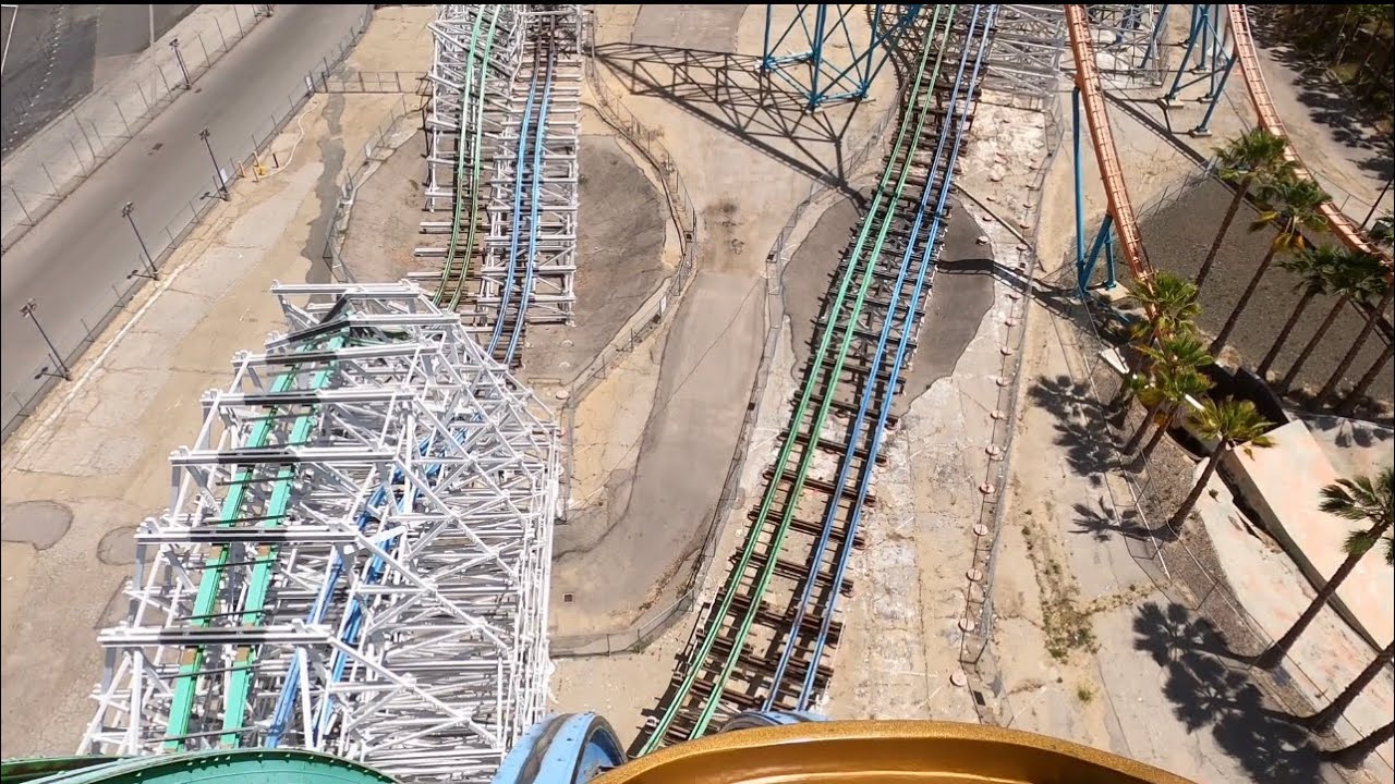 TWISTED COLOSSUS FRONT ROW POV 2022 SIX FLAGS MAGIC MOUNTAIN - YouTube