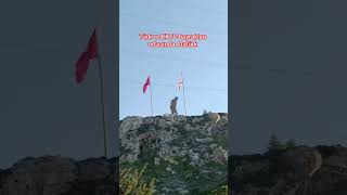 Türk ve KKTC bayrakları ortasında Atatürk - Atatürk between Turkish and TRNC flags