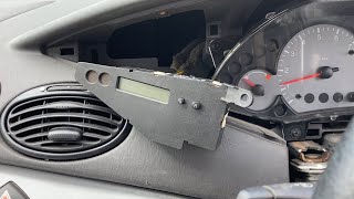 Ford Focus Finesse gets a Trip Computer Fitted. Part 1.