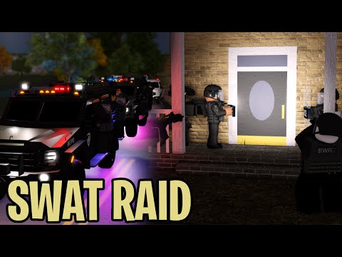 SWAT RAID on Criminal Base! | Liberty County Roleplay (Roblox)