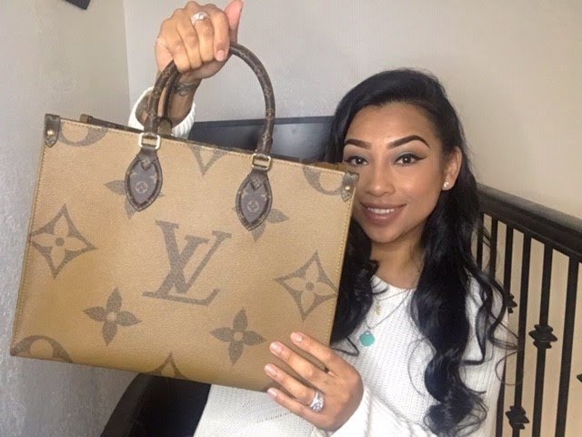 Louis Vuitton OnTheGo MM - YouTube