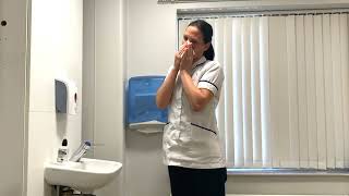Sinus rinse for cystic fibrosis | What are the benefits and how is it done?
