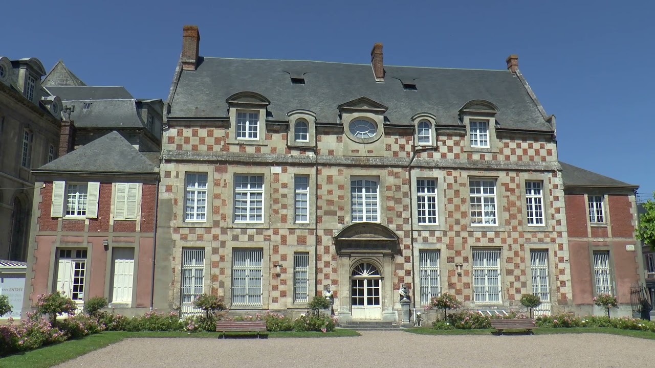 BERNAY (EURE) - LA CHARENTONNE ET LE COSNIER