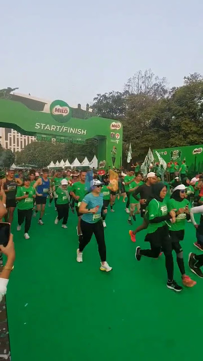 KESERUAN MILO RUN 10K DI SENAYAN|#10k #marathon #dyffamily #paspampres #bismania #vlog #dkijakarta