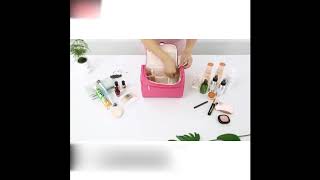 Foldable hanging travel cosmetic bag
