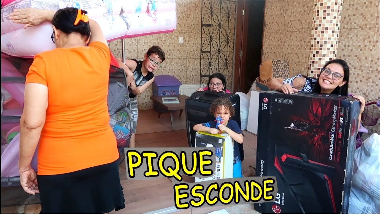 ESCONDE ESCONDE COM A FAMÍLIA TODA!