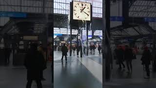 ZH - Main Station - Meeting Piont