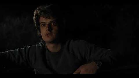 Stranger Things Season 01 - "Jonathan, Steve and Nancy Kills Demogorgan"