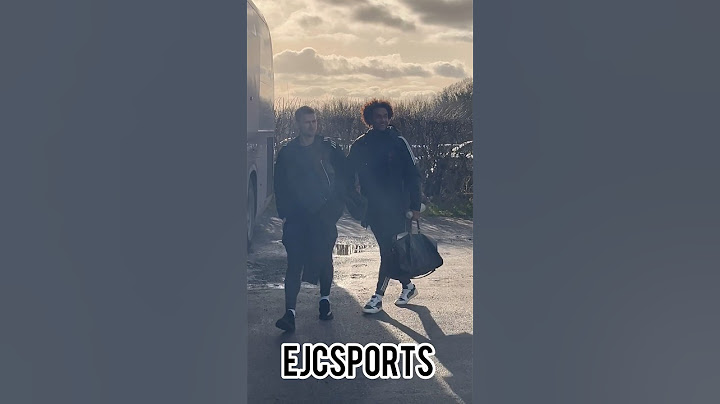 Zirkzee x De Ligt travel to Romania‼️#uefaeuropaleague #manchesterunited