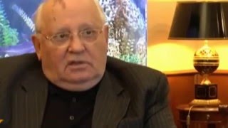 Горбачев о Путине: &quot;Те же штаны, только мотня - назад!&quot; (04.03.2016) Gorbachev on Putin.