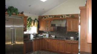944 Roxbury Dr Westbury,  NY  11590