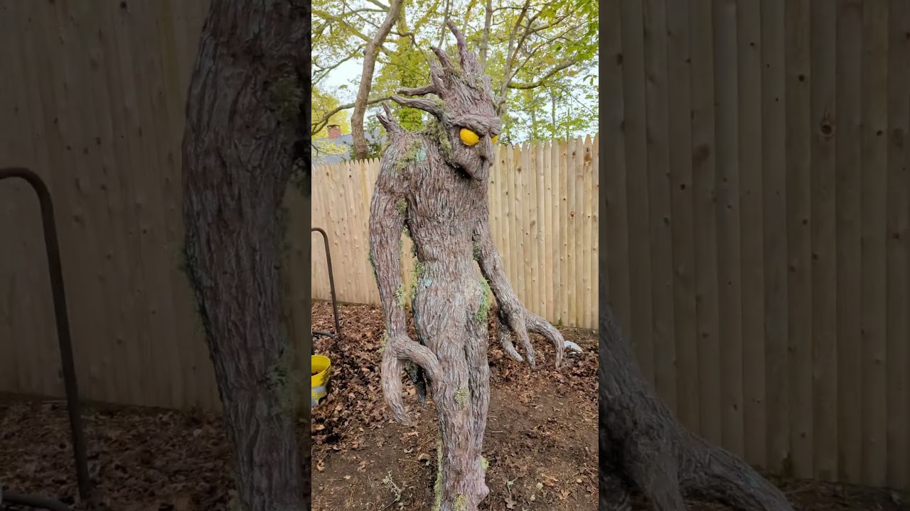 Treemendous Creature Halloween Prop #yardhaunt #homehaunt #halloween