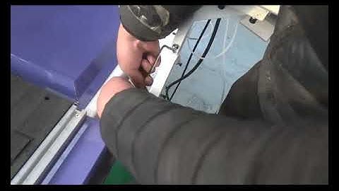 Demolition gantry: the sixth step: remove the slider