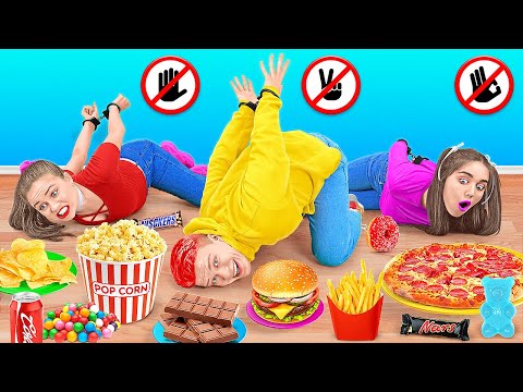 NO HANDS VS ONE HAND VS TWO HANDS FOOD CHALLENGE || Eating Situations By 123 GO! TRENDS