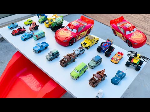 Disney Pixar Cars Toys |  Lightning McQueen, Tow Mater (LIGHTNING MCQUEEN )