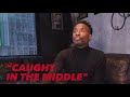 Capture de la vidéo Billy Porter: “Caught In The Middle” Mini Interview And Bts For Red Hot + Free