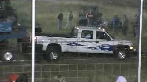 Troy Wakeman 1st place @ Osborn Mo Truck Pull Augu...